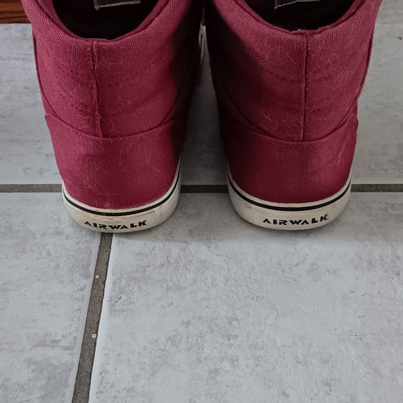 Airwalk shoes - Picture 3 of 3